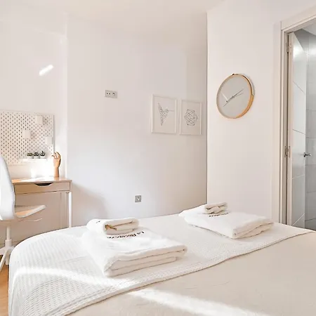 C24 Fantastic 4 Bedroom With Terrace Málaga